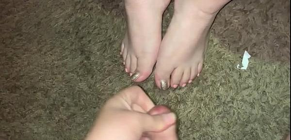  Cumshot on sexy feet (Silver and Pink Toes)